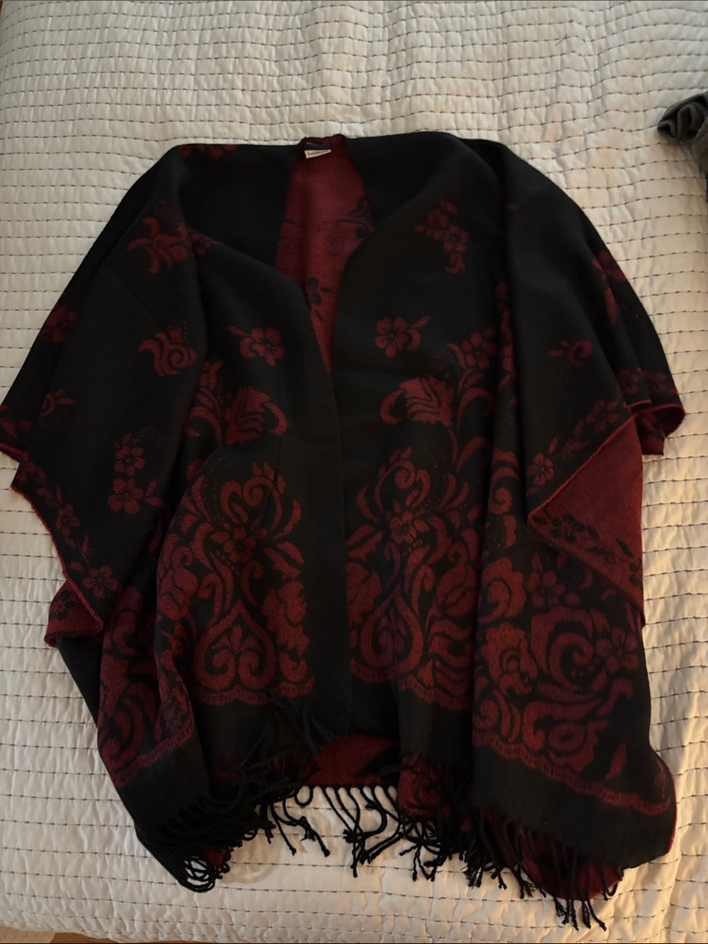 croft & barrow Black and Burgundy Floral Patterned Reversible Cape
